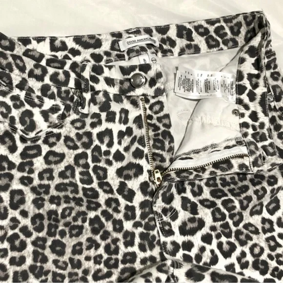 Good American Good Waist Jeans - Picture 6 of 11